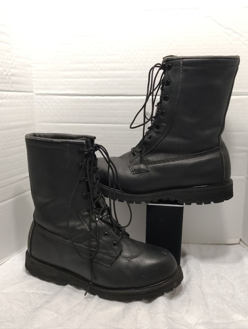 Military Combat Boots For Men # 10.5 US Insulated